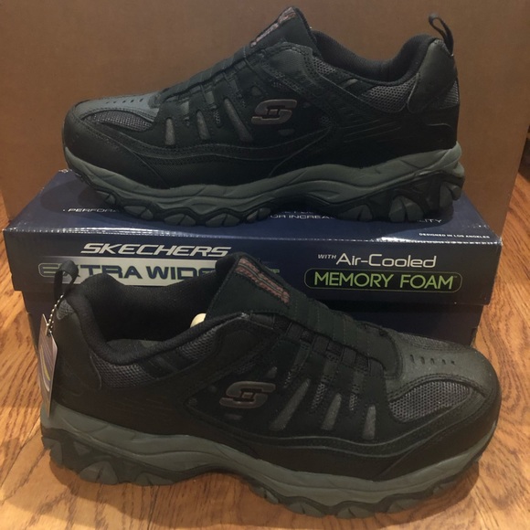 skechers 10.5 wide mens